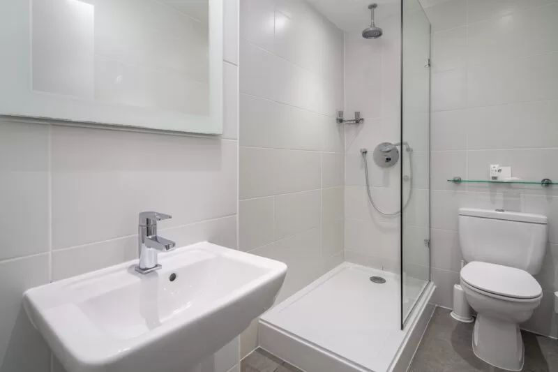 Classic double bathroom at The Lensbury