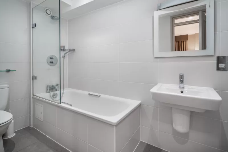 Deluxe twin bathroom at The Lensbury
