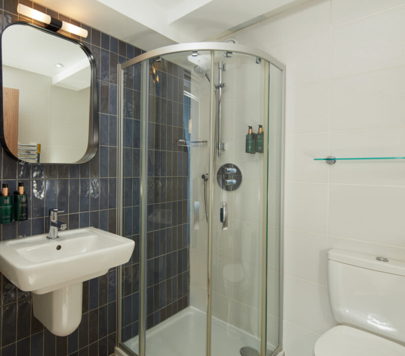 Clubhouse Double Bathroom