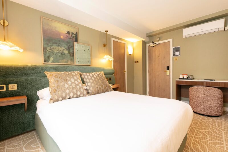 Room 133 (2)