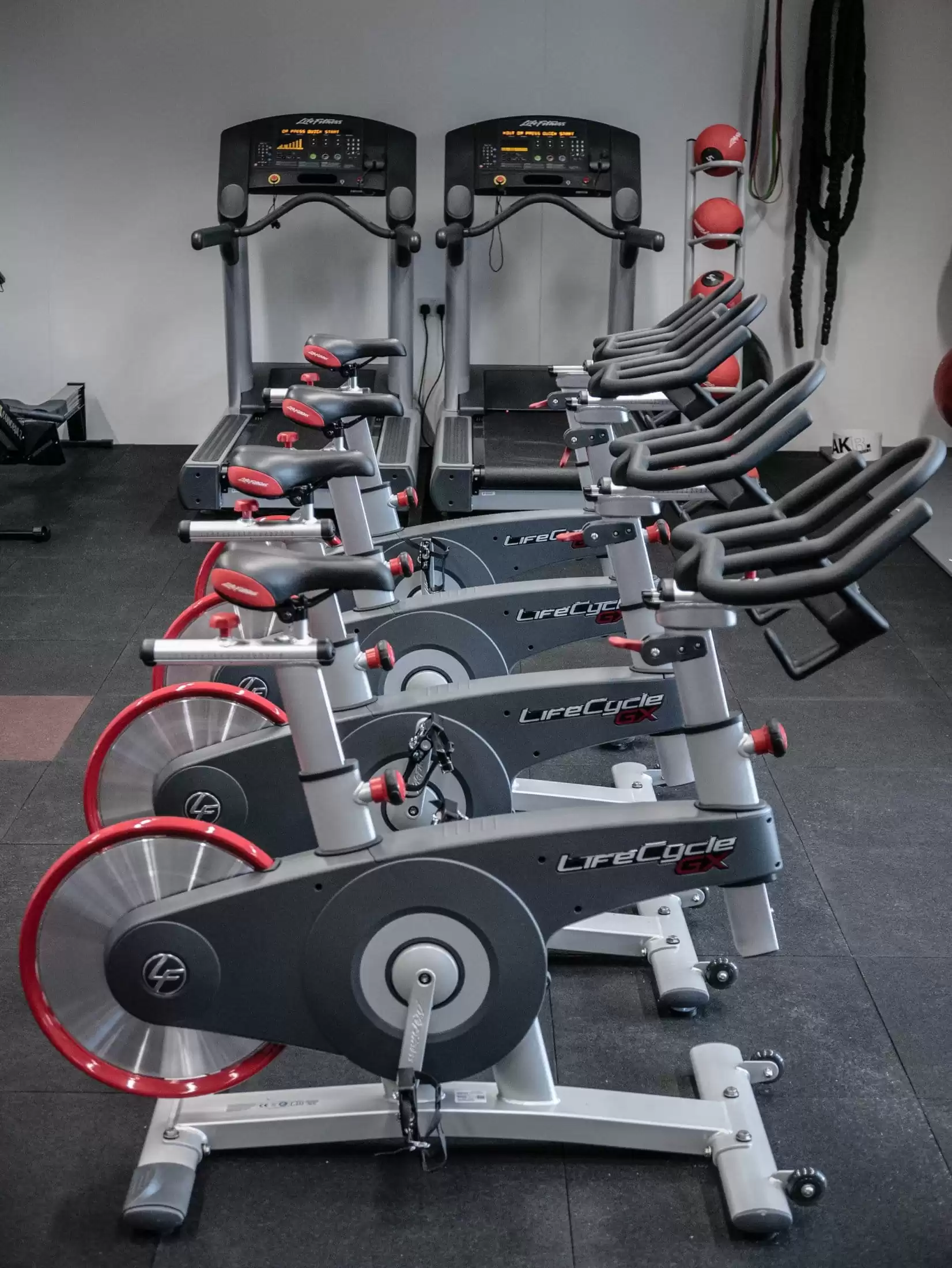 Heavy Weights – Dan Clarke – Low Res – 006